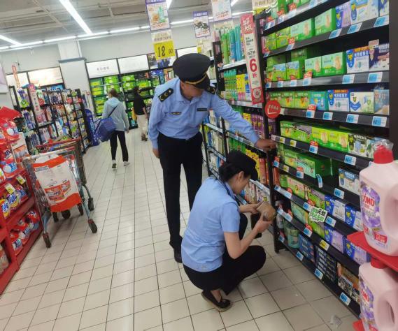 秦淮‌区市场监管局开展夏季驱蚊产品专项检查